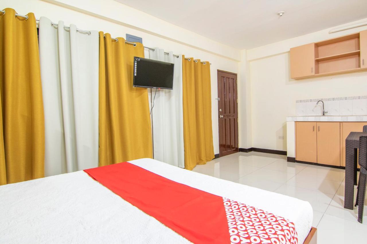 Oyo 578 Red Velvet Suites Manila Exteriör bild