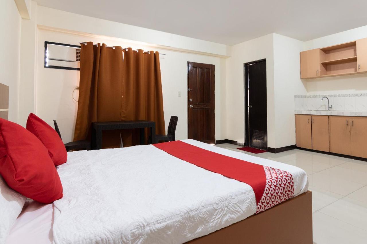 Oyo 578 Red Velvet Suites Manila Exteriör bild