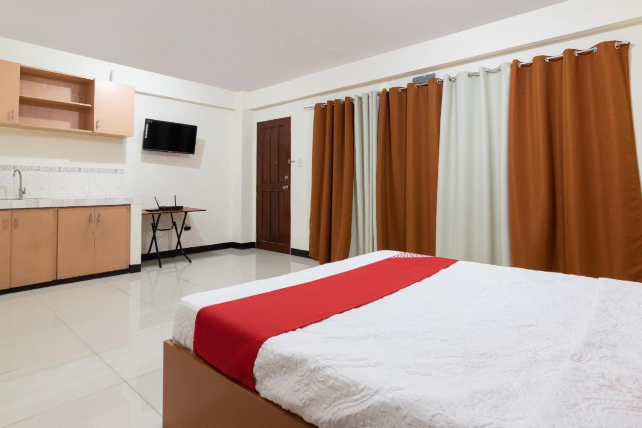 Oyo 578 Red Velvet Suites Manila Exteriör bild